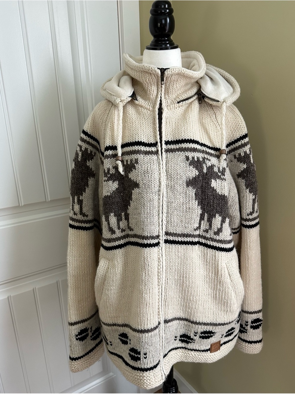 Men's Cream Zip-Up Hooded Hand Knit Chunky Wool Sweater with Moose Motif